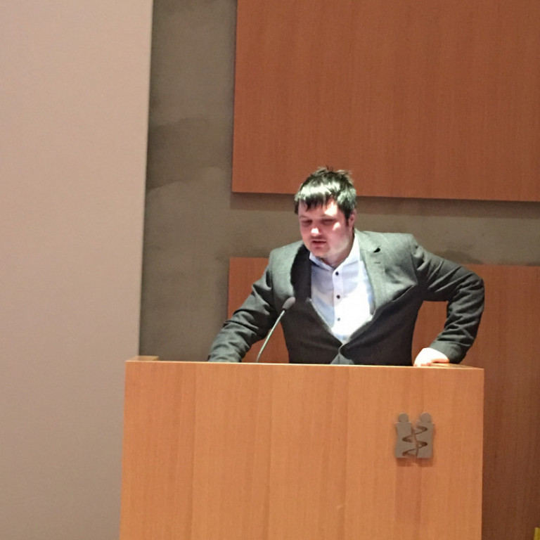 Bjarni Haraldur Sigfússon póstburðarmaður - Enga aðstoð takk