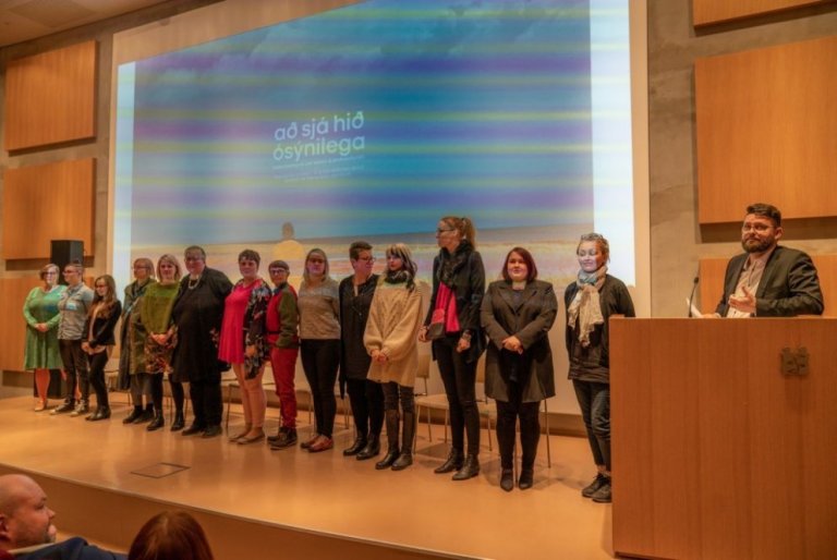 Myndir frá forsýningu „Að sjá hið ósýnilega“ 2. apríl