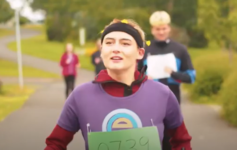 Stuttmyndbönd Einhverfusamtakanna í tilefni Reykjavíkurmaraþons